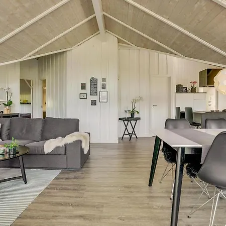 3 Bedroom Cozy In Sydals Hébergement de vacances *