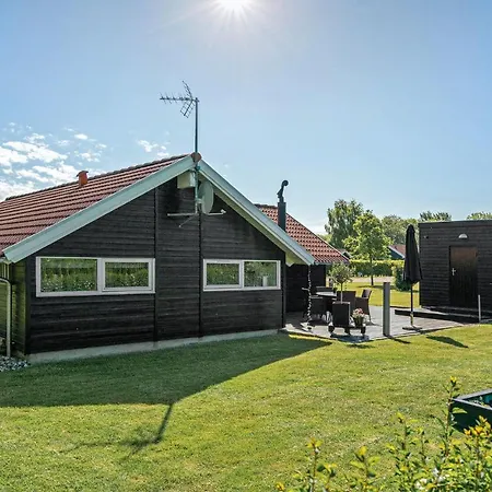 3 Bedroom Cozy In Sydals *